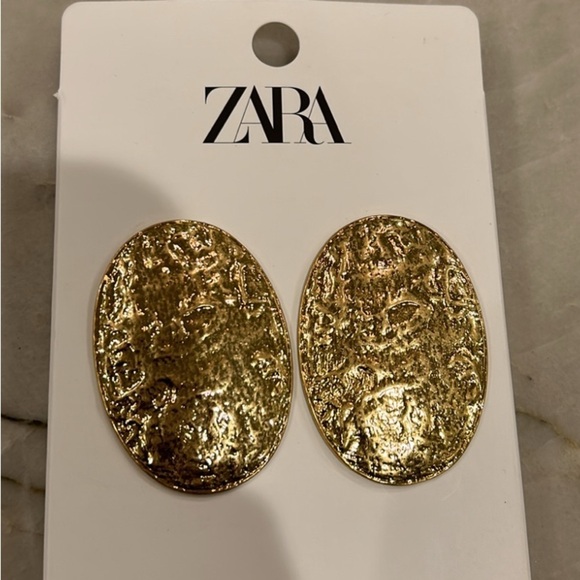 NWT. Zara Golden Textured Oval Shaped Metal Earrings. - Picture 2 of 7